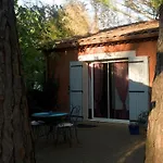 La Bastide Des Pins 4* Кастийон-дю-Гар