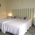 Frühstückspension La Bastide Des Pins 4*