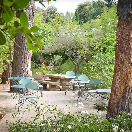 La Bastide Des Pins Bed & Breakfast Castillon-du-Gard
