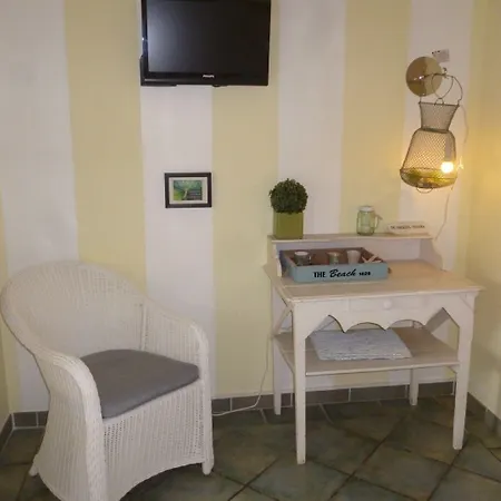Couette-café La Bastide Des Pins 4*