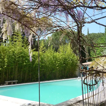 La Bastide Des Pins Couette-café 4*