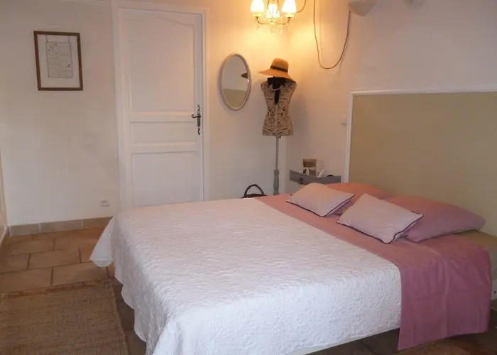 La Bastide Des Pins 4* Castillon-du-Gard