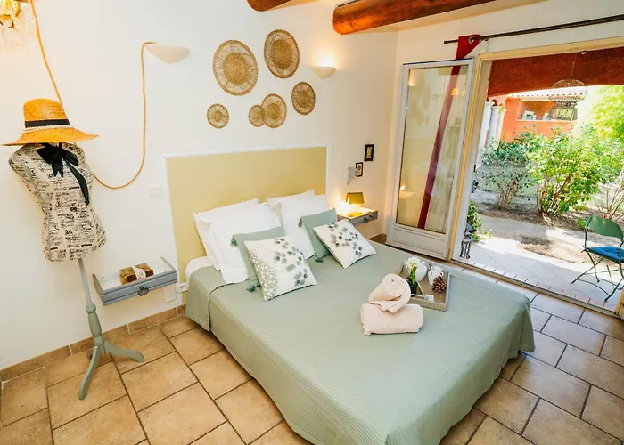 La Bastide Des Pins 4* Castillon-du-Gard
